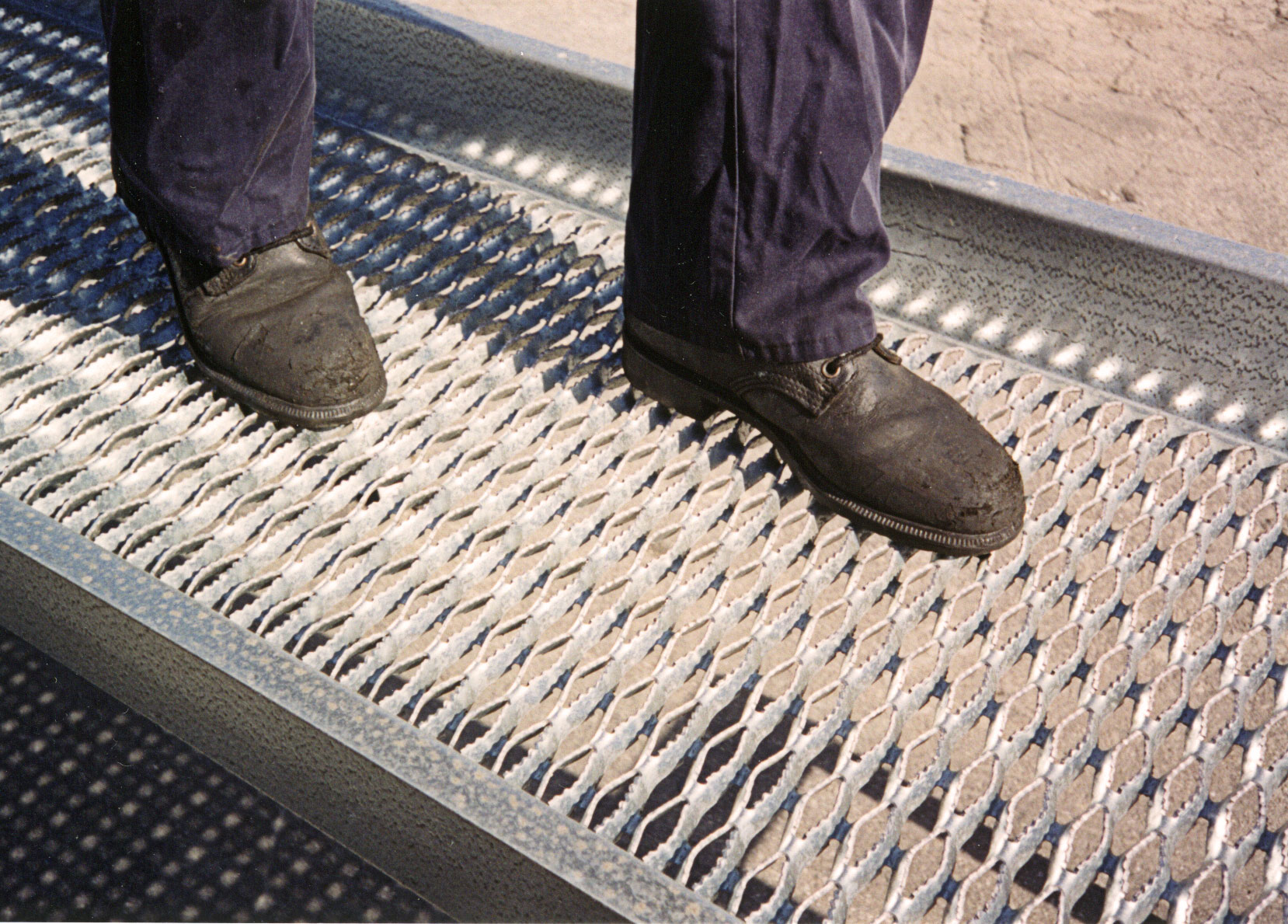 Diamond-Grip-Walkway---Walking-on Diamond-Grip-Walkway